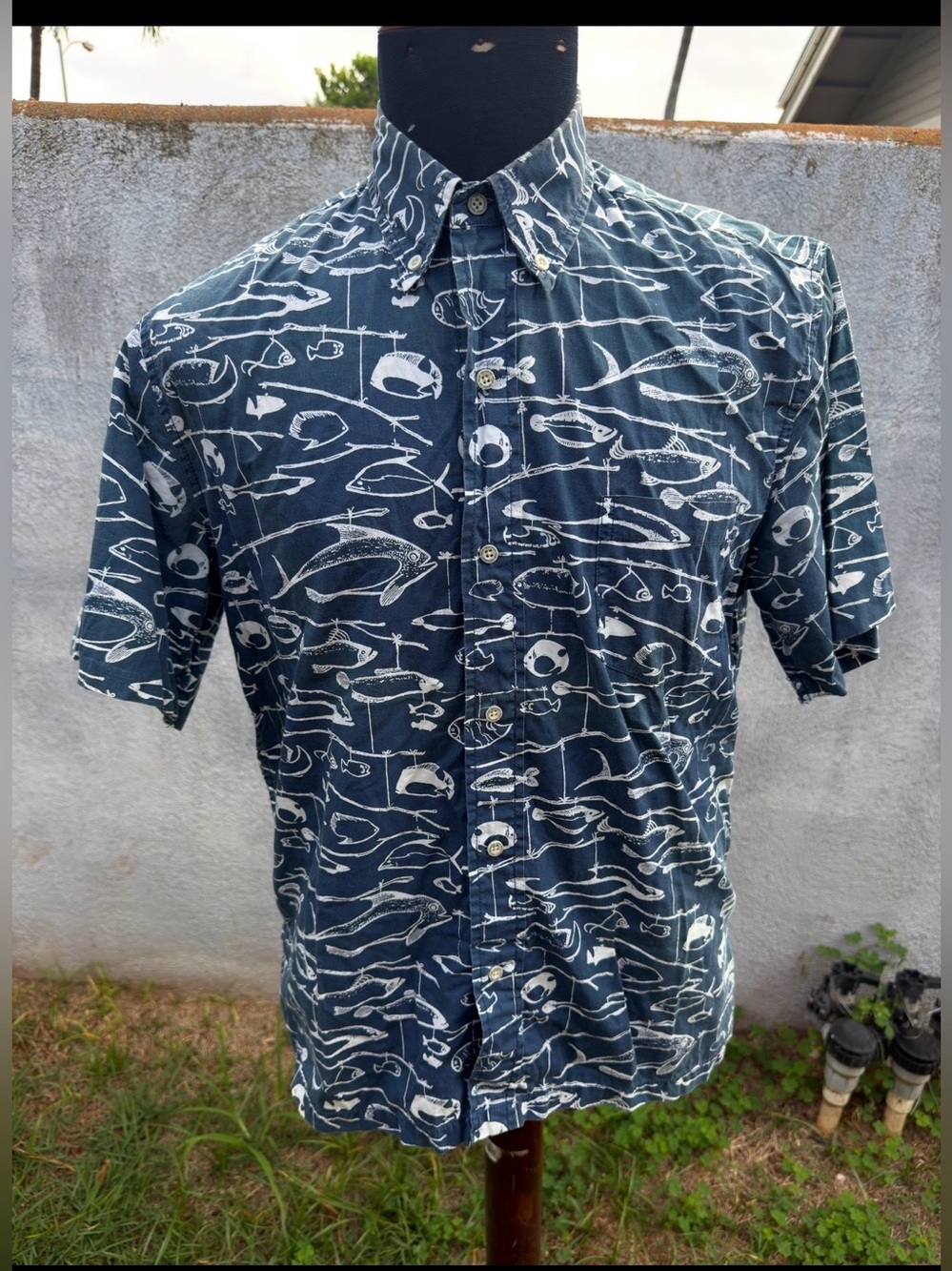 PreOwned Reyn Spooner Blue Hawaiian Print Full Button Men's Small